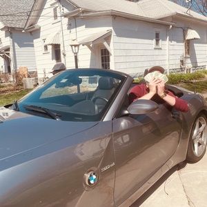 Meet your Posher, Riley